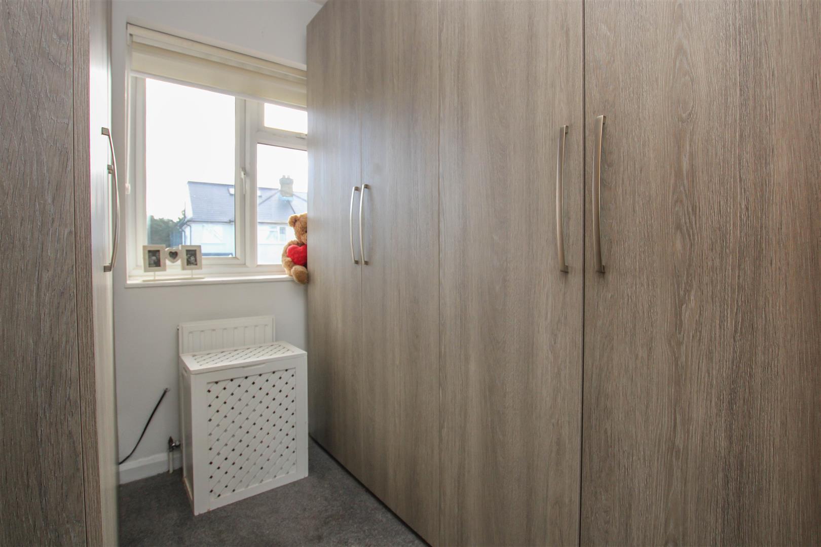 Shevon Way, Brentwood Keith Ashton